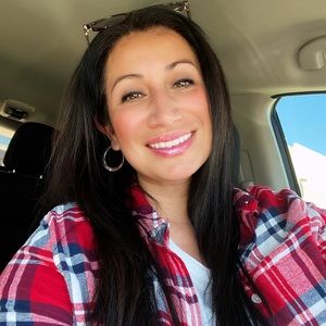 Meet your Posher, Sara